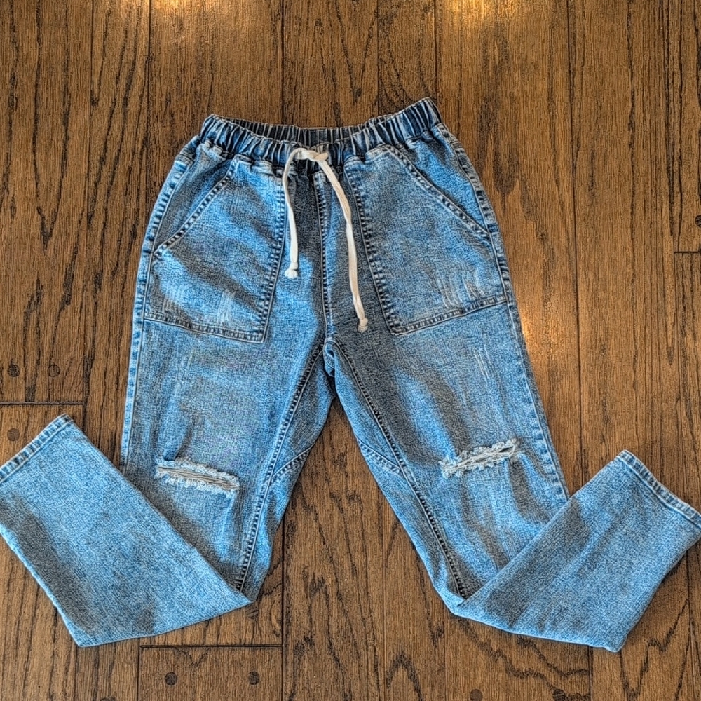 Casual Blue Distressed Jeans